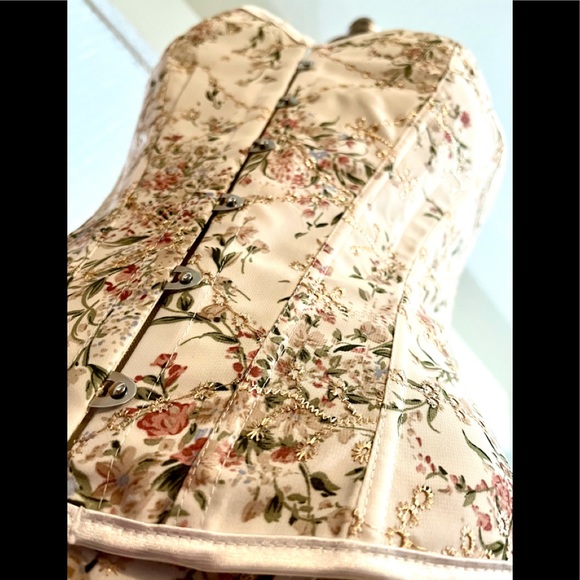 NWT Cream Floral Corset - Picture 3 of 5